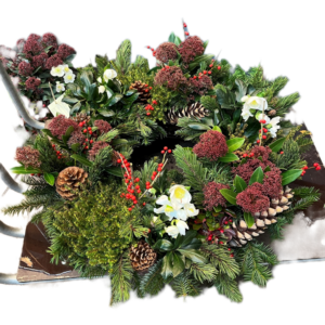 Eleganter Naturkranz „Winterzauber“ mit Christrosen & Beeren